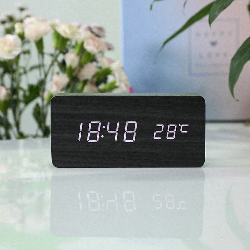 Junips | Minimalistic LED Watch | Wood