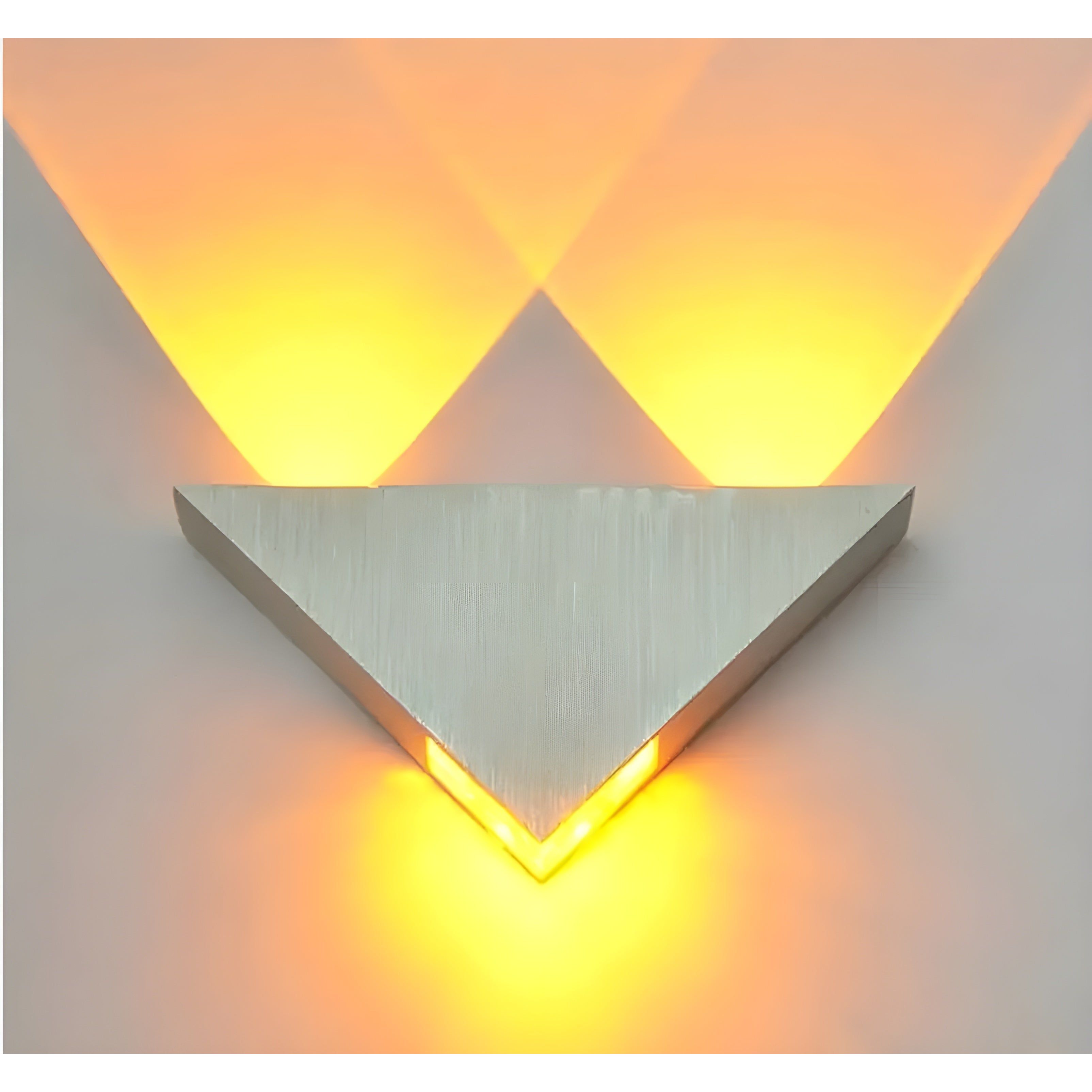 Junips | Light - Modern Triangle Wall Light LED Wall Light
