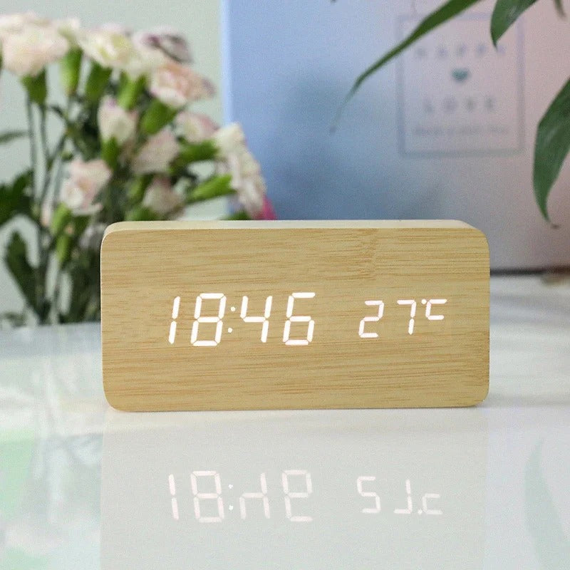 Junips | Minimalistic LED Watch | Wood