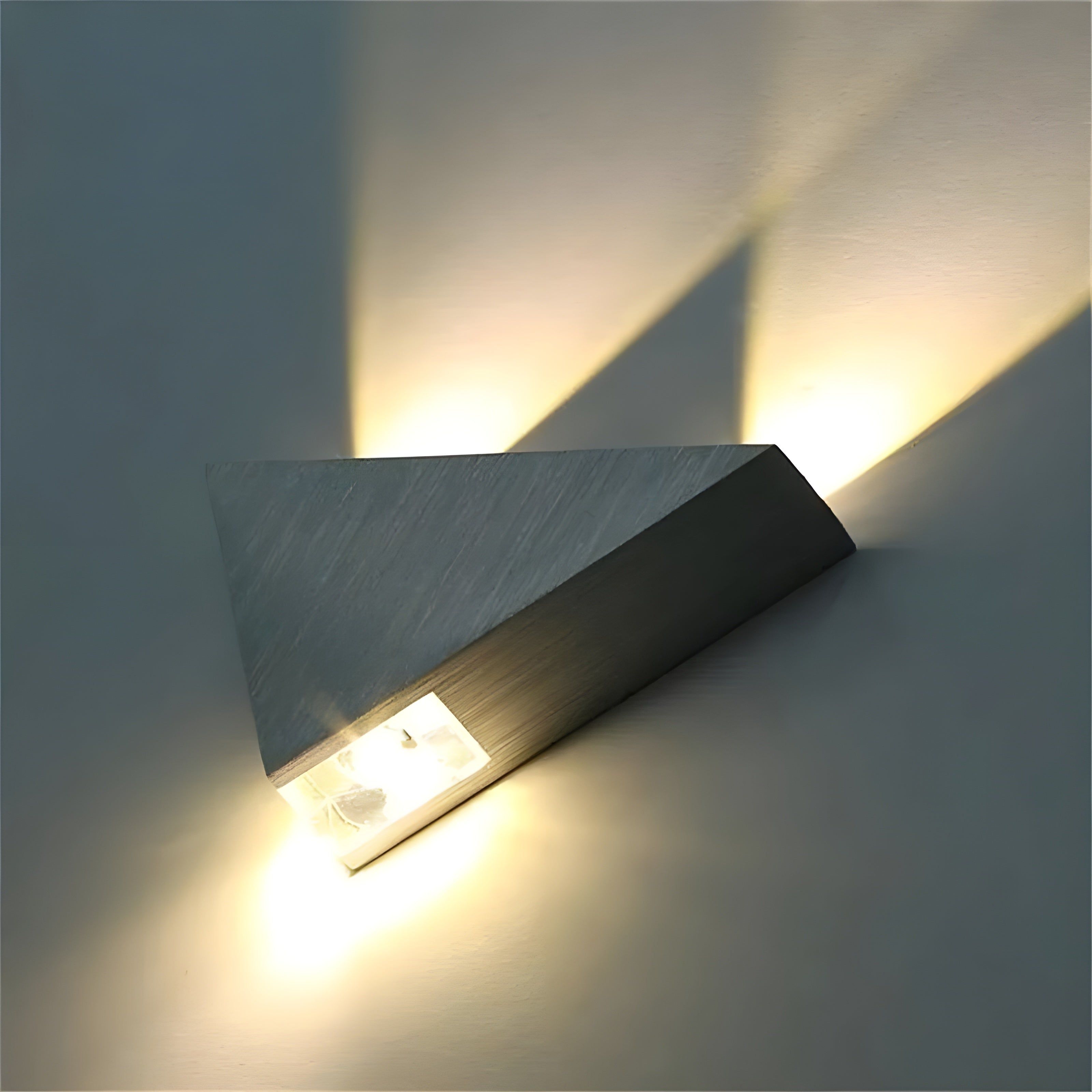 Junips | Light - Modern Triangle Wall Light LED Wall Light