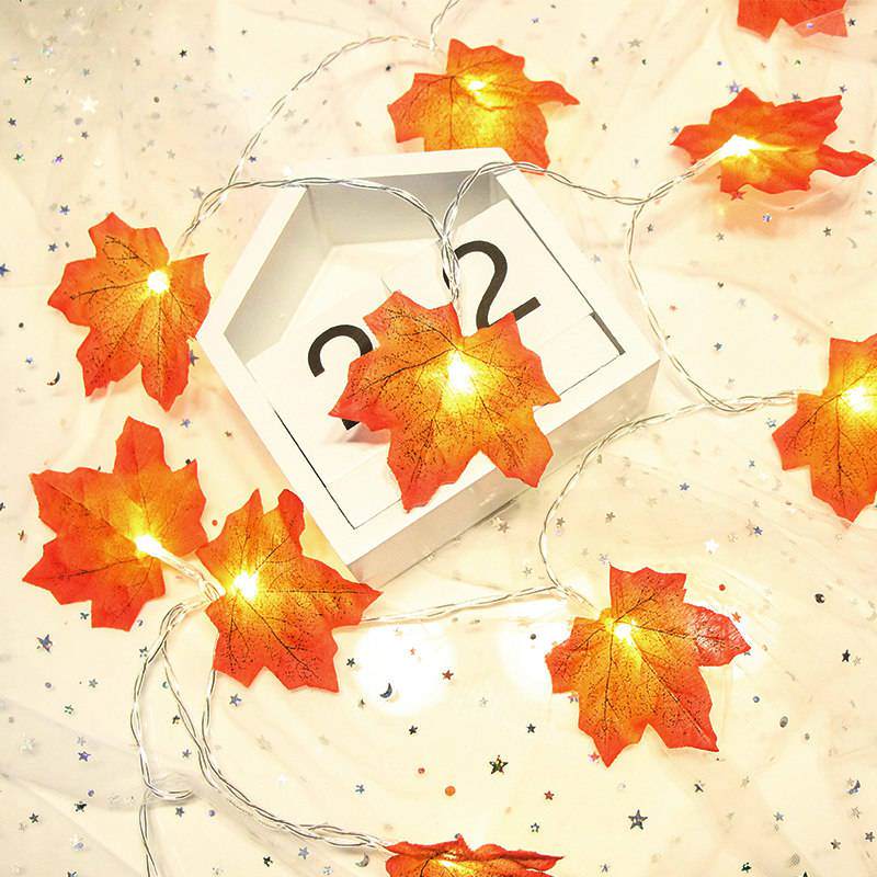 Junips | Maple Leaves Autumn String Lights