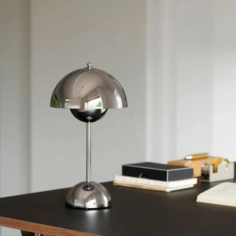 Junips | Modern Table Lamp - this is USB WARNING