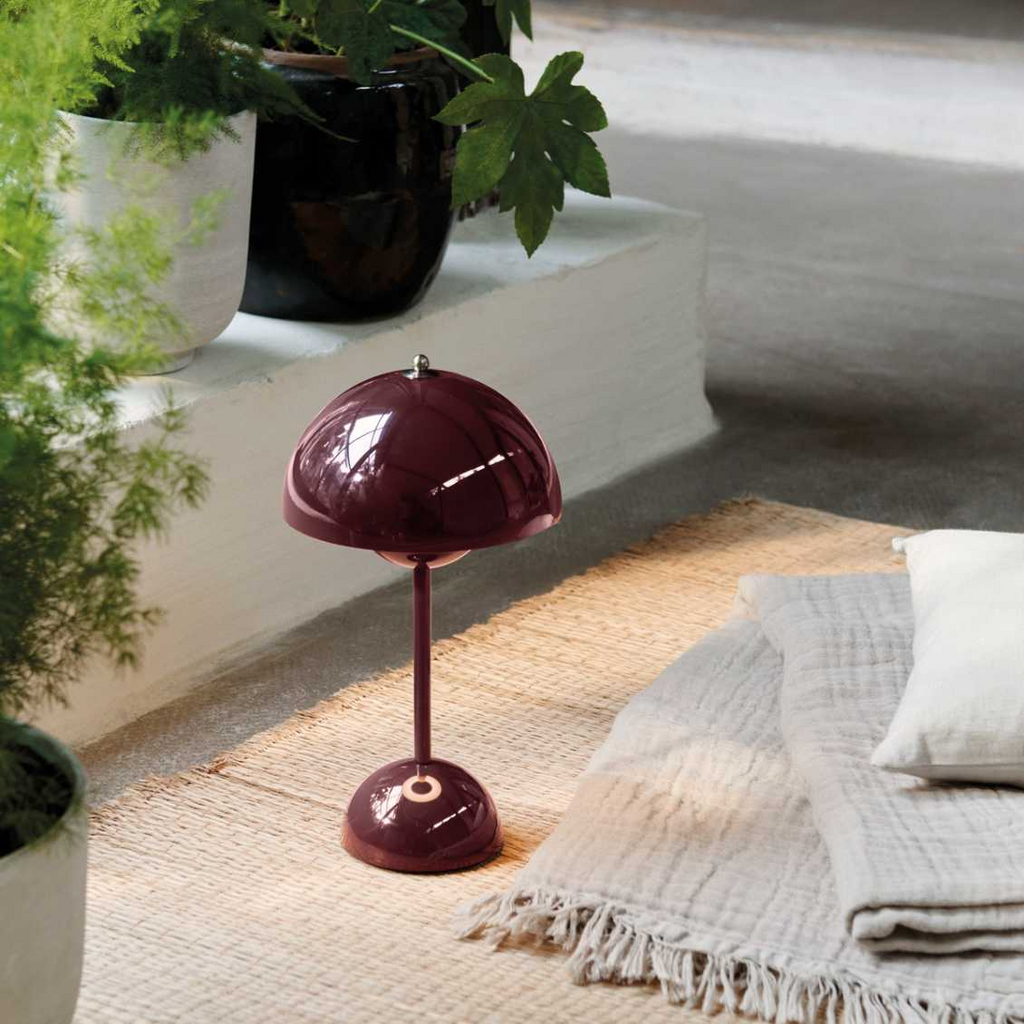 Junips | Lunarglo | LED table lamp