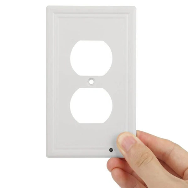 Junips | Pack 4x LED Night Light Outlet Cover | Energy-Efficient, Automatic Sensor & Safe for Kids' Rooms