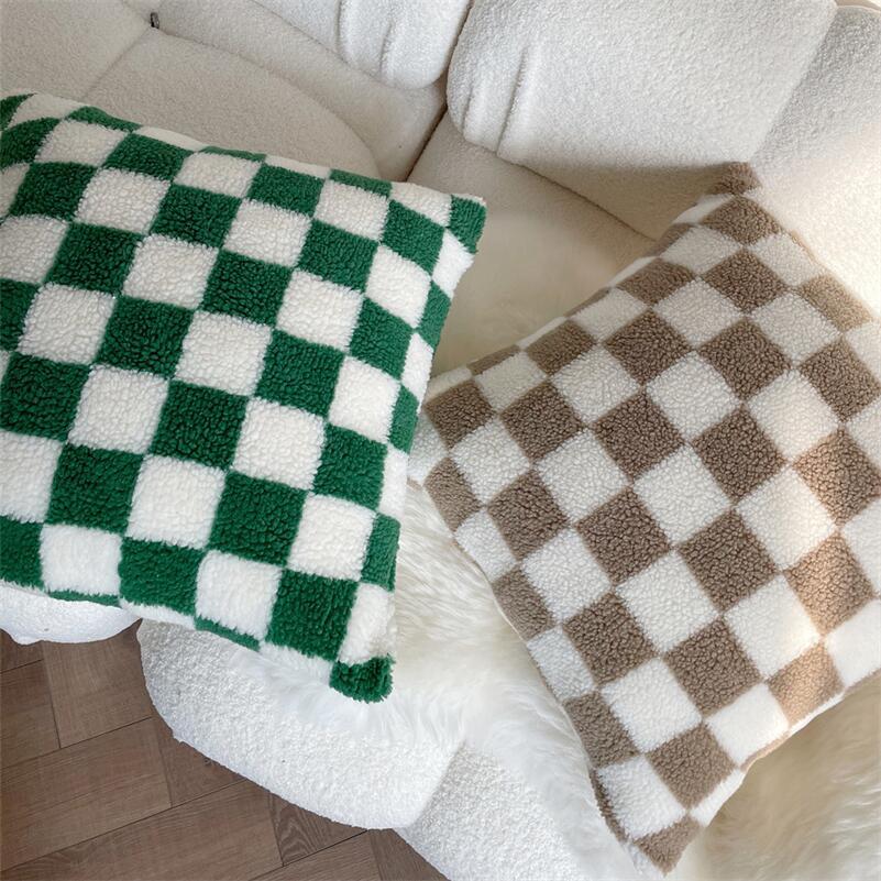 Junips | Plush Fleece Checkered Pillowcase