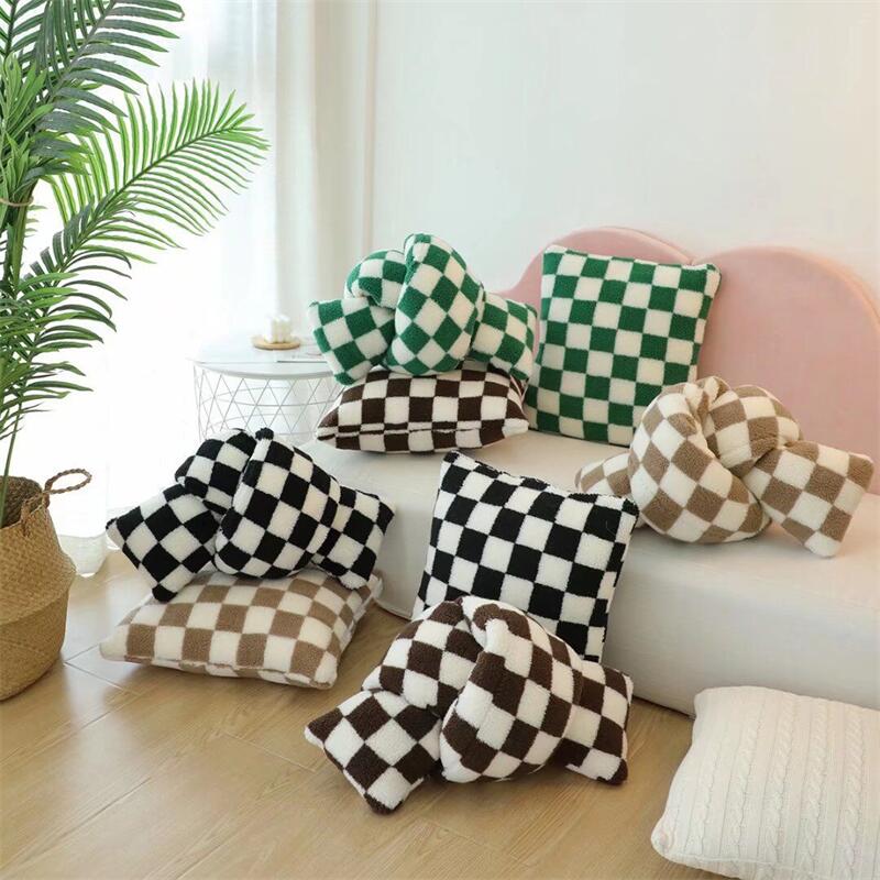 Junips | Plush Fleece Checkered Pillowcase