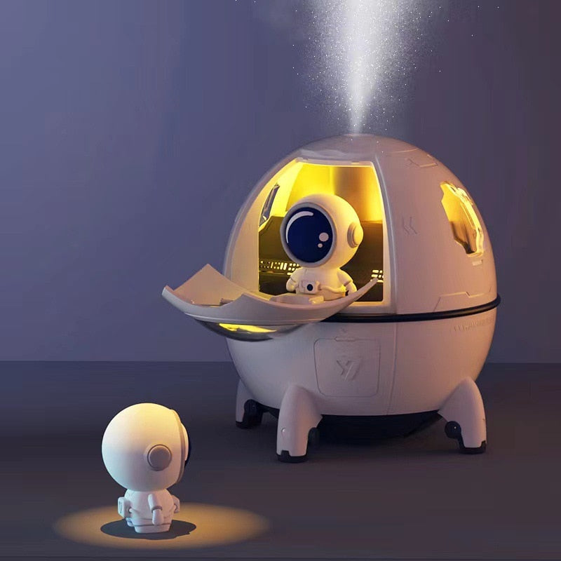 Junips | Portable Astronaut Air Humidifier with Night Light & Aroma Diffuser - AstroMist