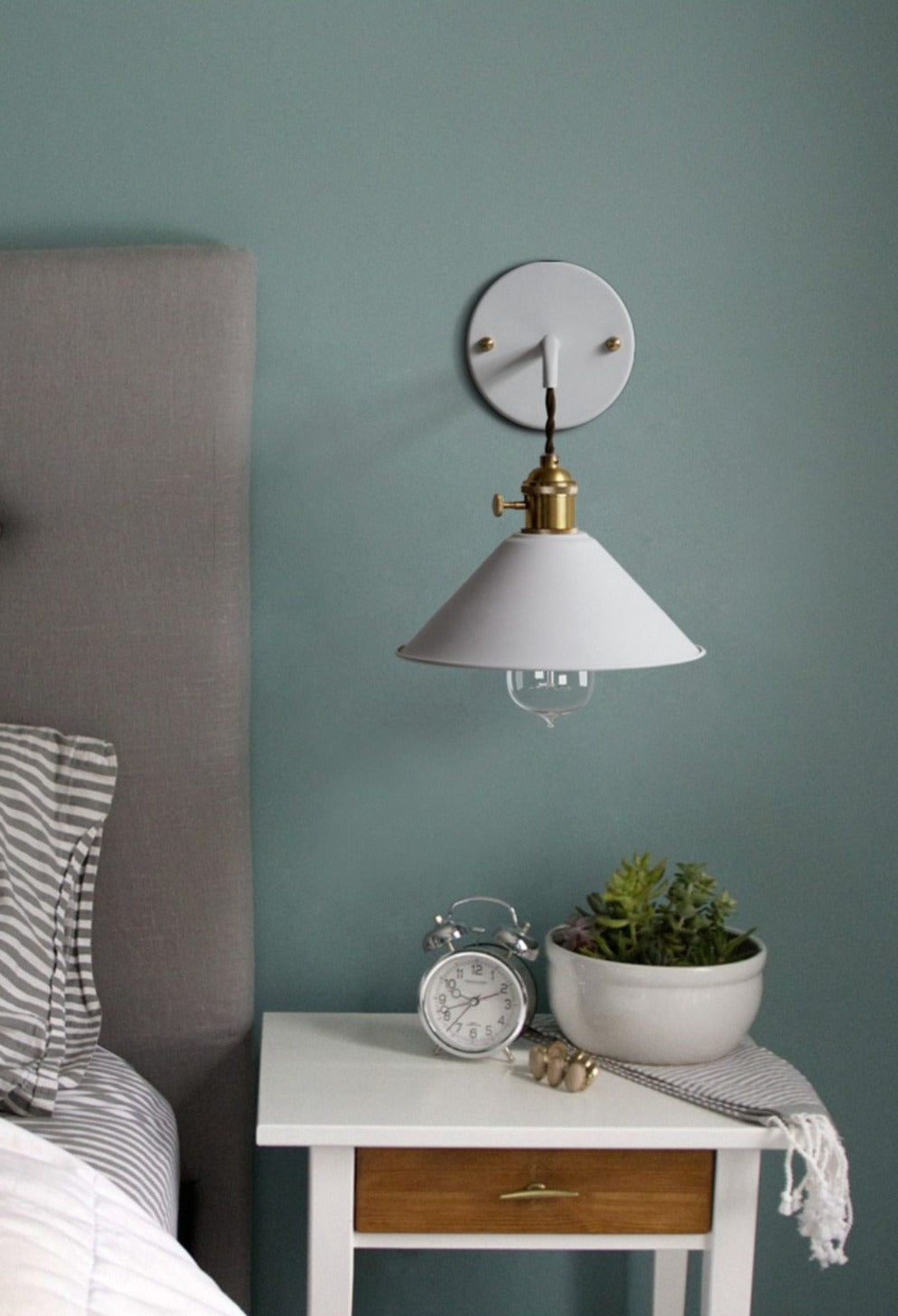 Junips | Colorful Vintage Wall Lamps