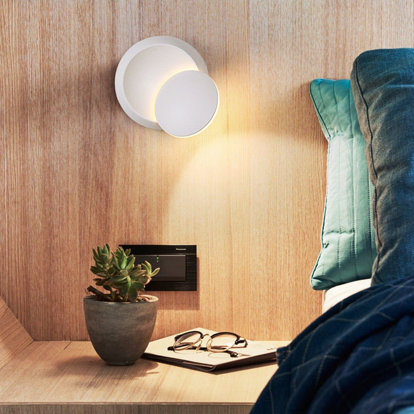 Junips | LED Wall Light 360
