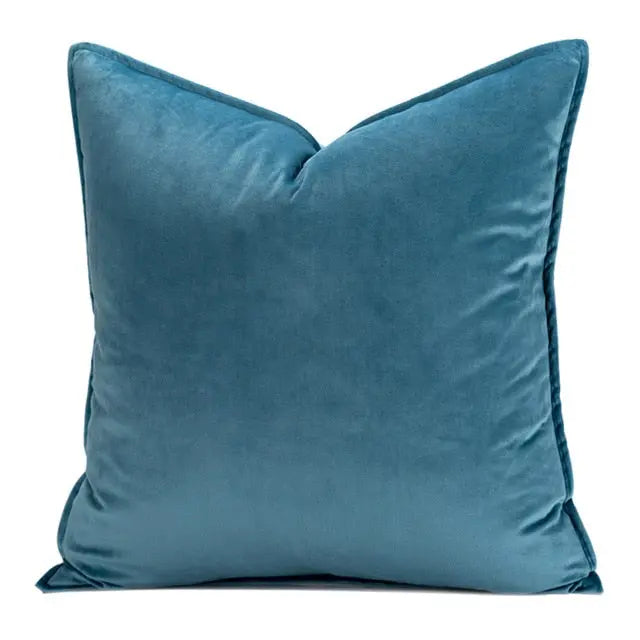 Junips | VelvetLuxe – Elegant velvet cushion cover with refined details