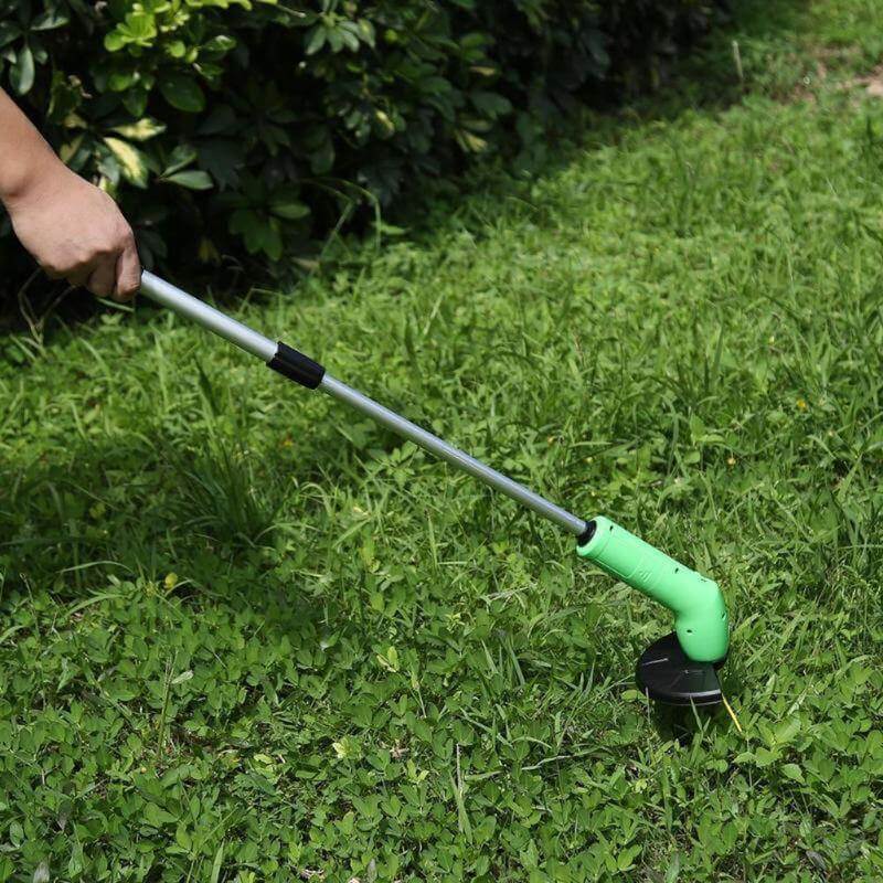 Junips | Lightweight Hand Lawn Mower Mowing