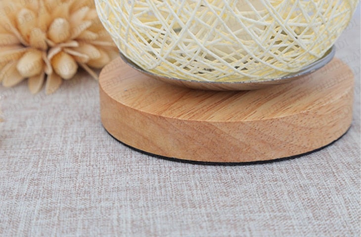 Junips | Table lamp made of rattan wood