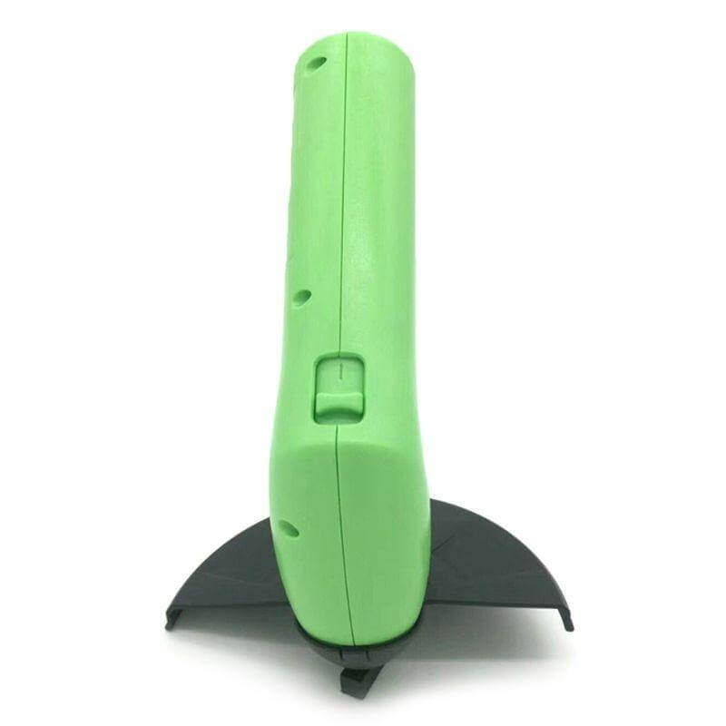 Junips | Lightweight Hand Lawn Mower Mowing