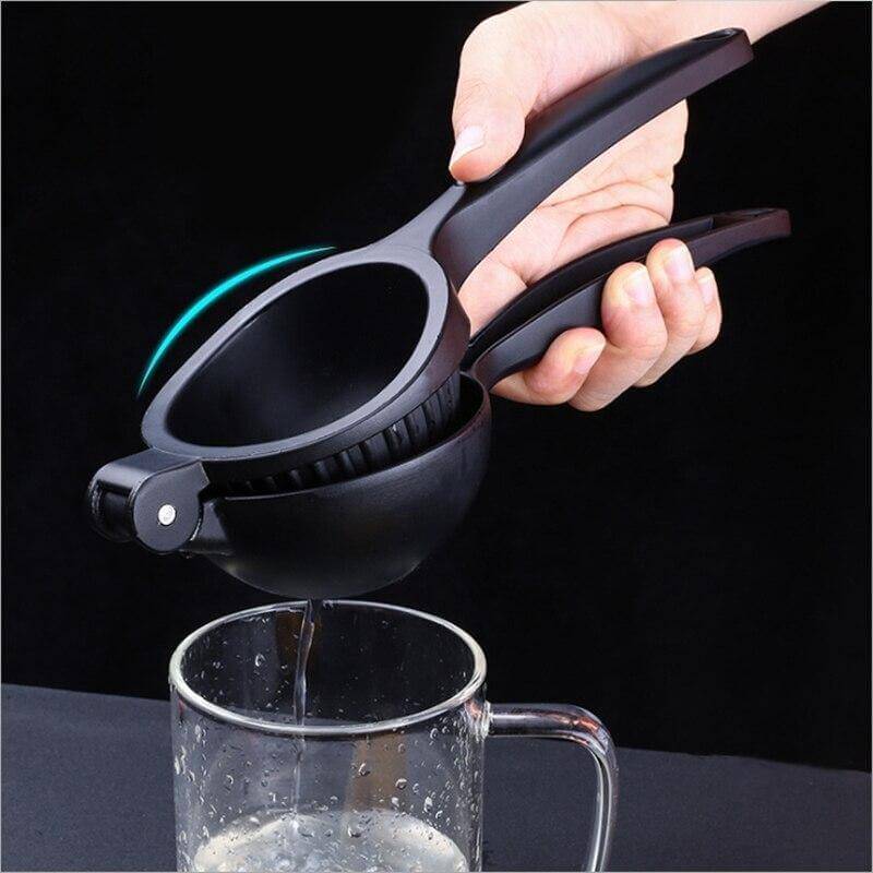 Junips | Minimalist Lemon Squeezer