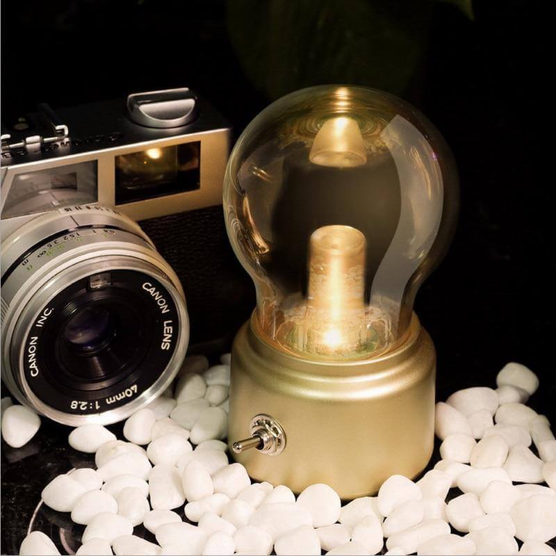 Junips | Vintage Light Bulb Table Lamp