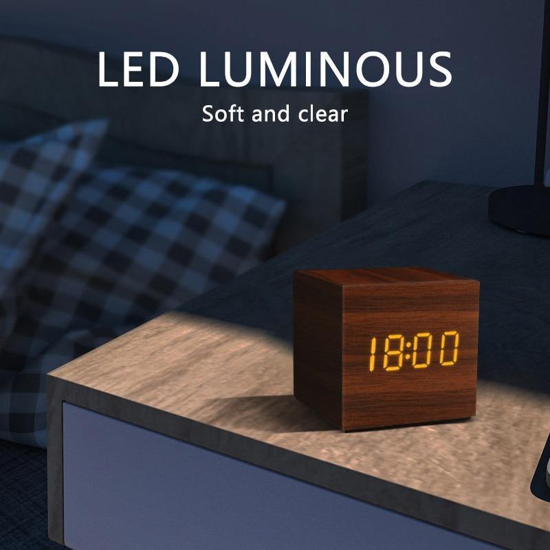 Junips | LED alarm clock in wooden cube shape