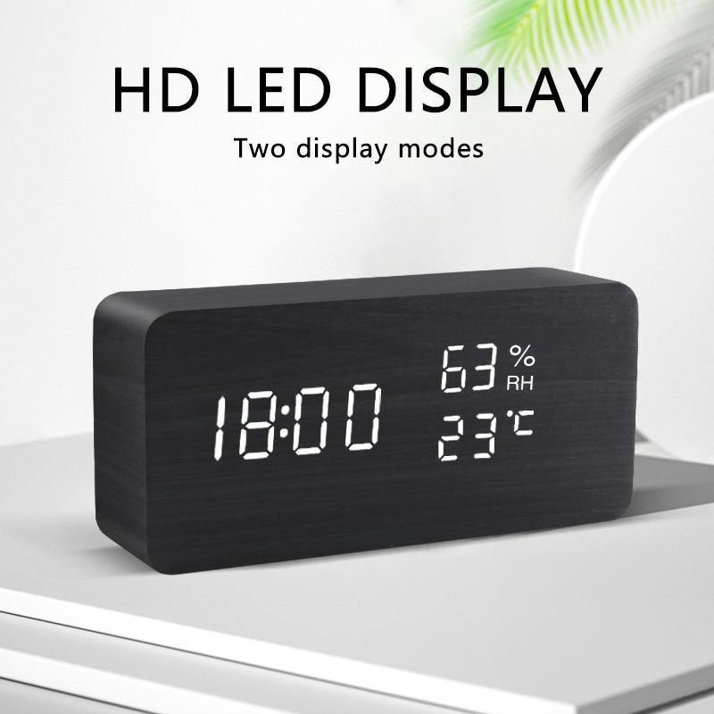 Junips | LED alarm clock in wooden cube shape