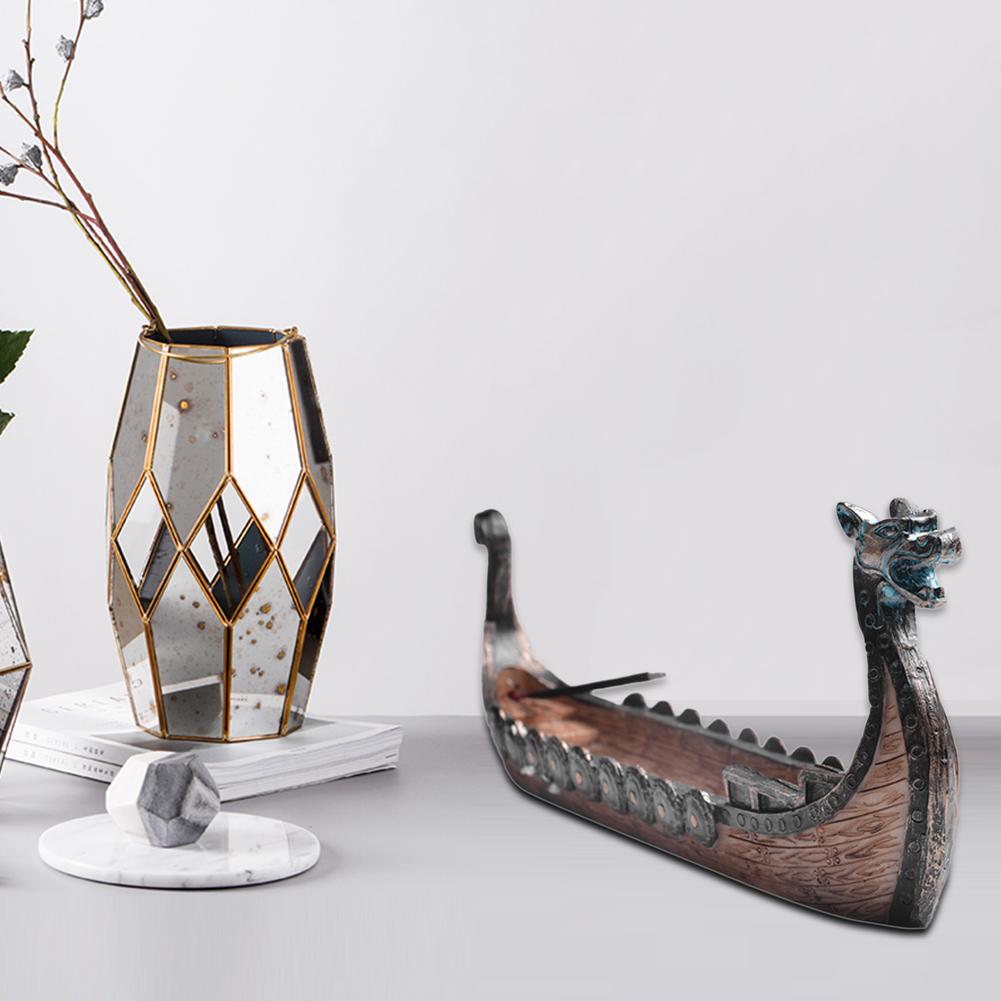 Junips | Retro Dragon Boat Incense Holder