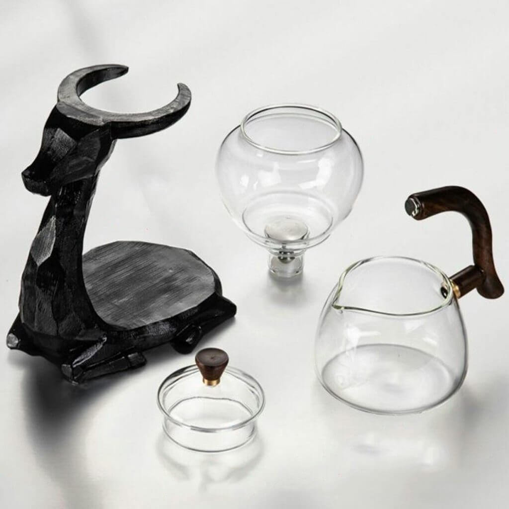 Junips | Chinese Magnetic Dragon Teapot
