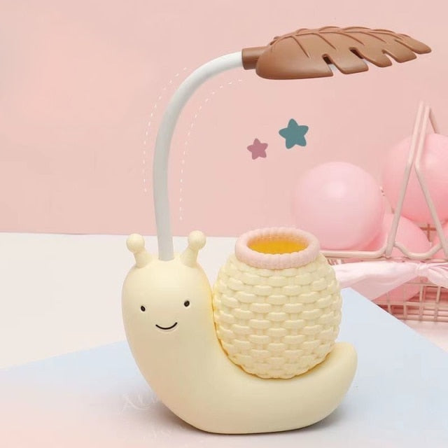Junips | Snail pencil holder desk lamp children