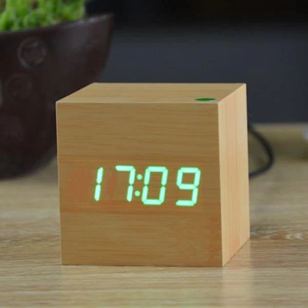 Junips | CUBE DIGITAL DESK CLOCK