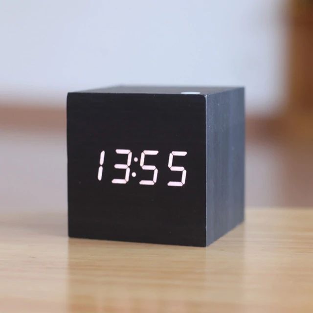 Junips | CUBE DIGITAL DESK CLOCK
