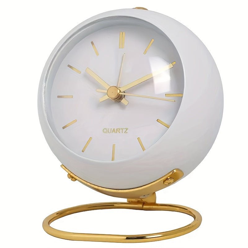 Junips | Buzzley Retro Silent Alarm Clock – Vintage Metal Analogue Clock with Night Light