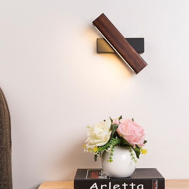 Junips | Rotatable Wood LED Wall Lamp - Jasper