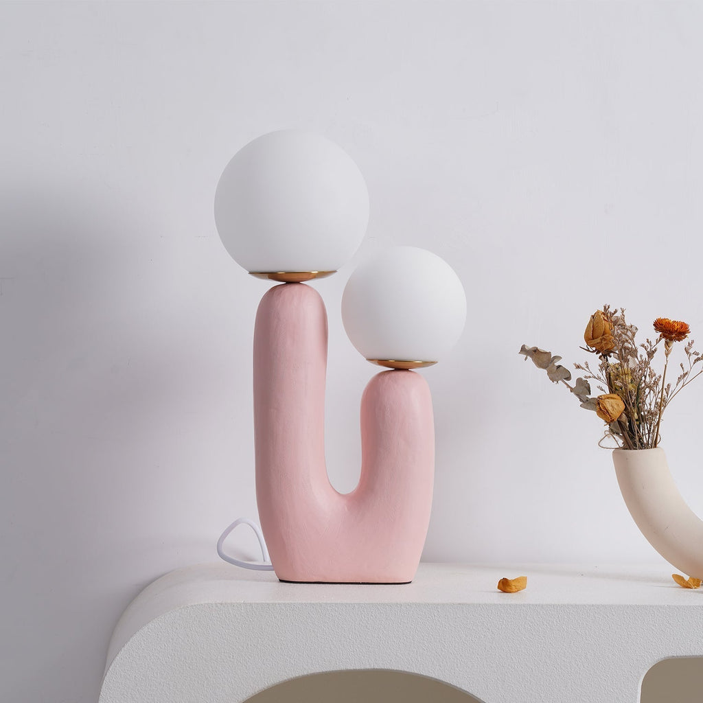 Junips | Contemporary Style Table Lamp with Natural Accent