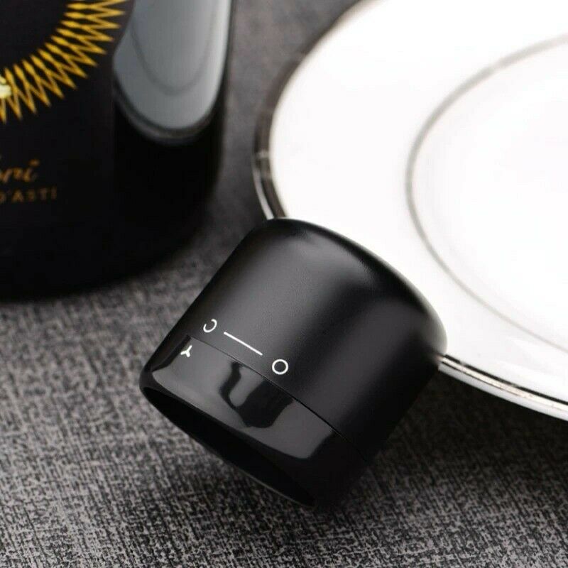 Junips | Reusable leak-proof silicone sealing cap for champagne and wine bottles