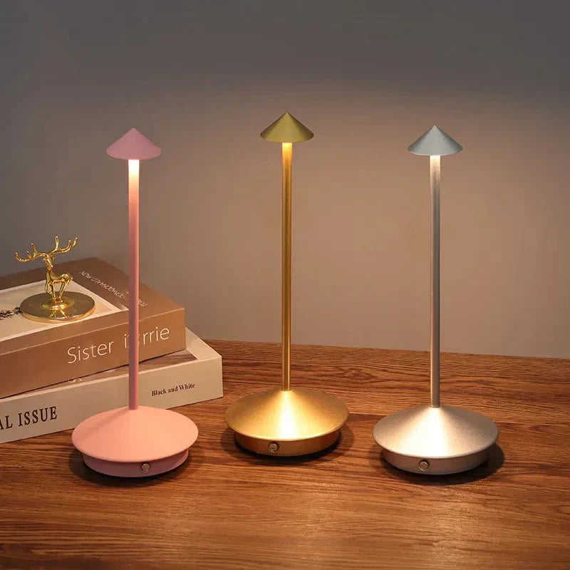 Junips | Elegant rechargeable metallic table lamp