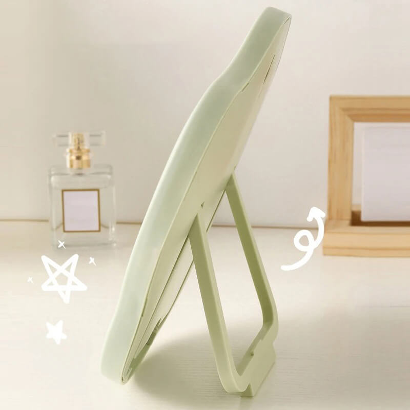 Junips | Squiggly Makeup Mirror
