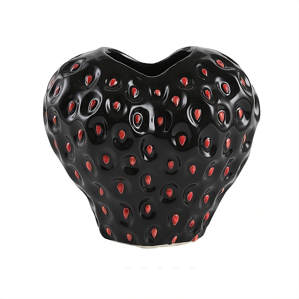 Junips | Strawberry-structured ceramic vase