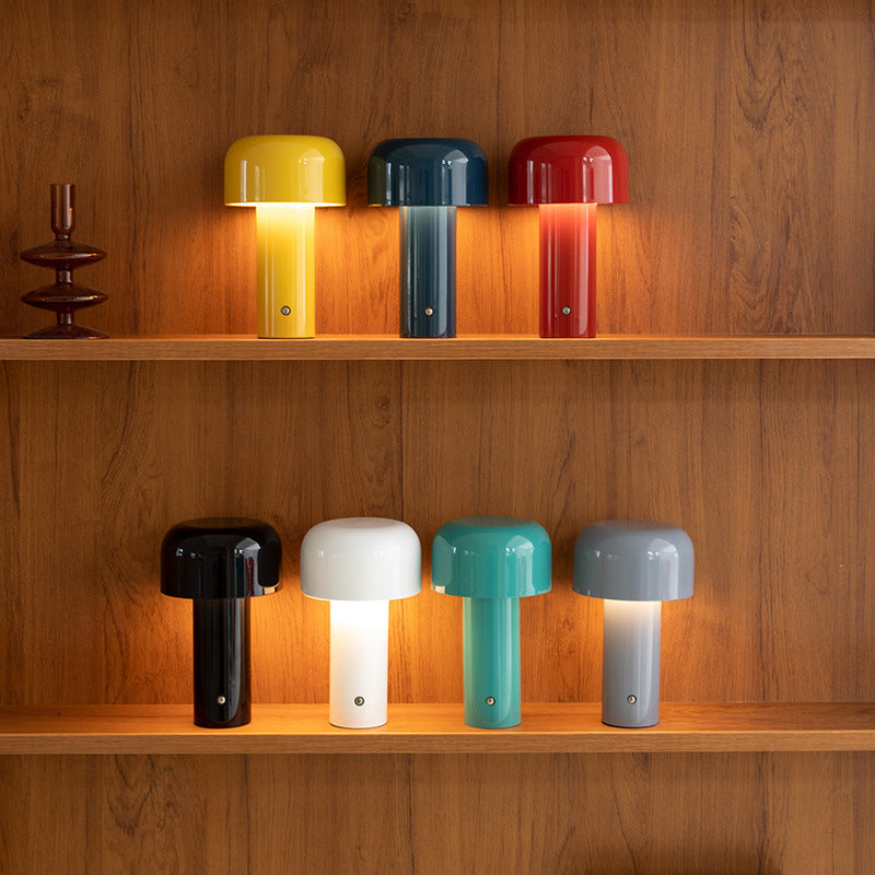 Junips | Table Lamp with Modern Cordless Design