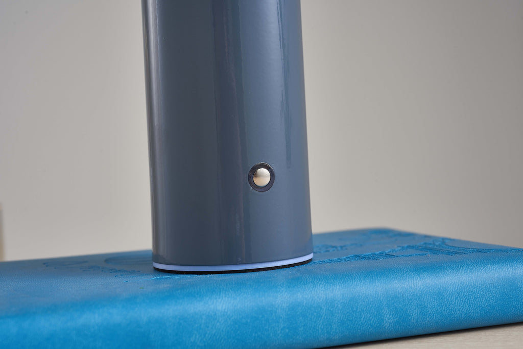 Junips | Table Lamp with Modern Cordless Design