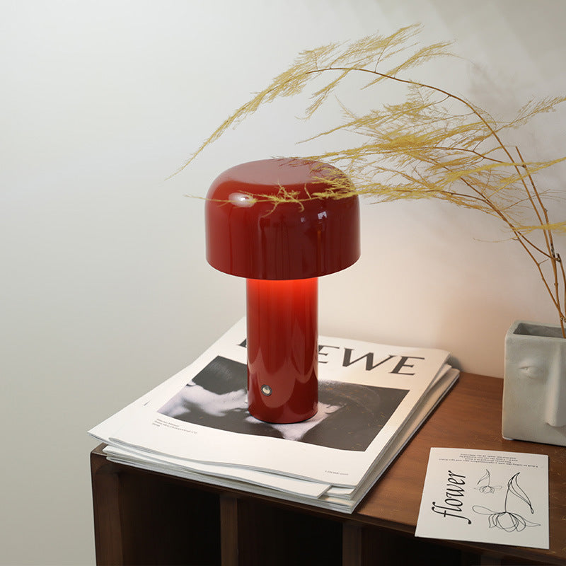 Junips | Table Lamp with Modern Cordless Design