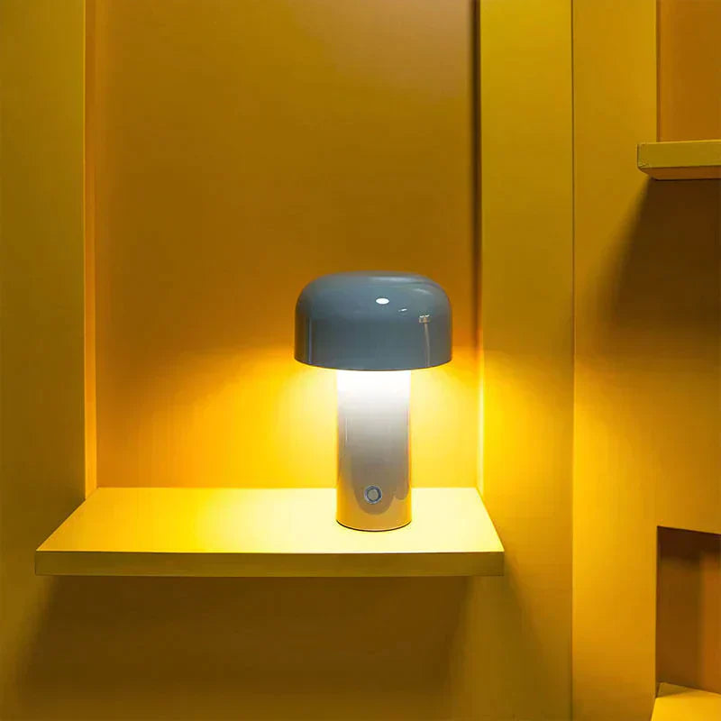 Junips | Table Lamp with Modern Cordless Design