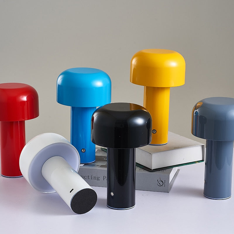 Junips | Table Lamp with Modern Cordless Design