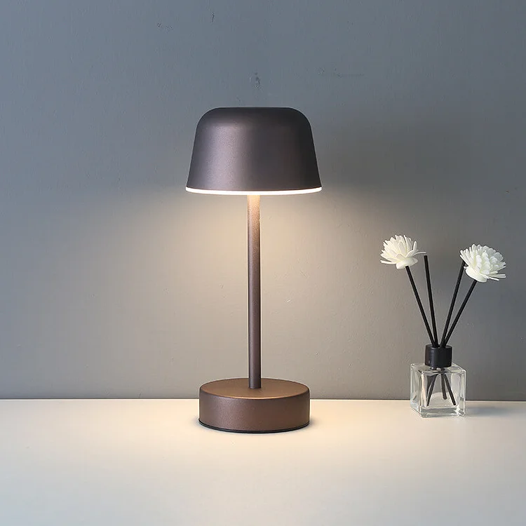 Junips | Table Lamp with Modern Metal Dimmable Design