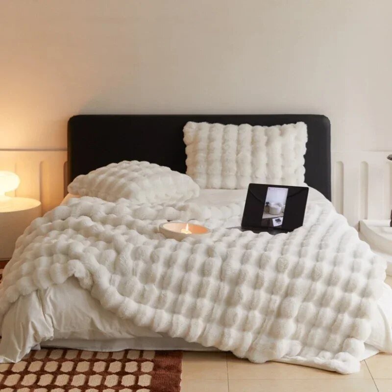 Junips | Super Soft Plush Winter Blanket