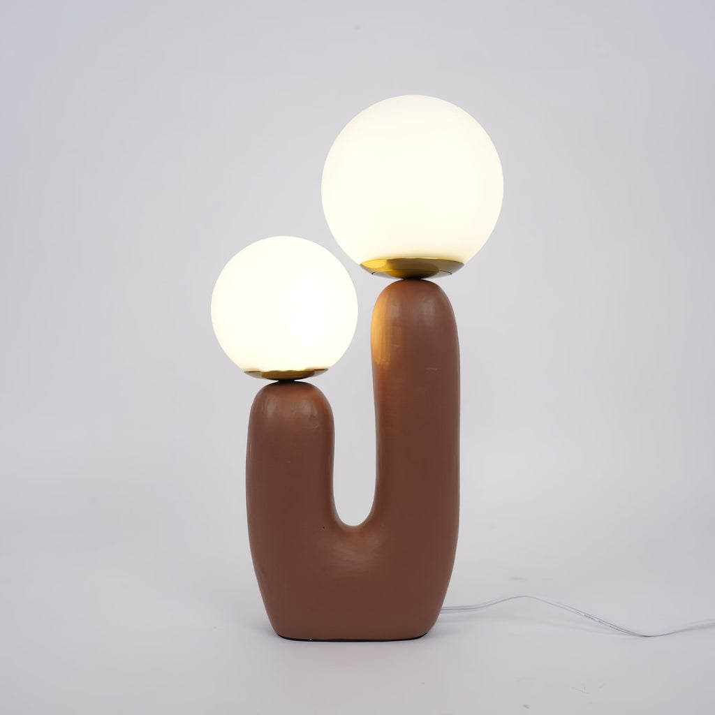Junips | Contemporary Style Table Lamp with Natural Accent