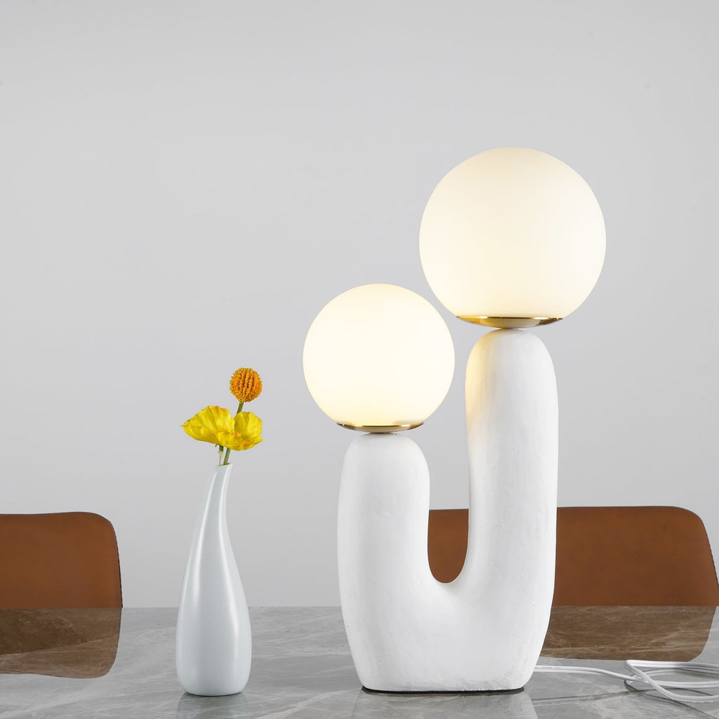 Junips | Contemporary Style Table Lamp with Natural Accent