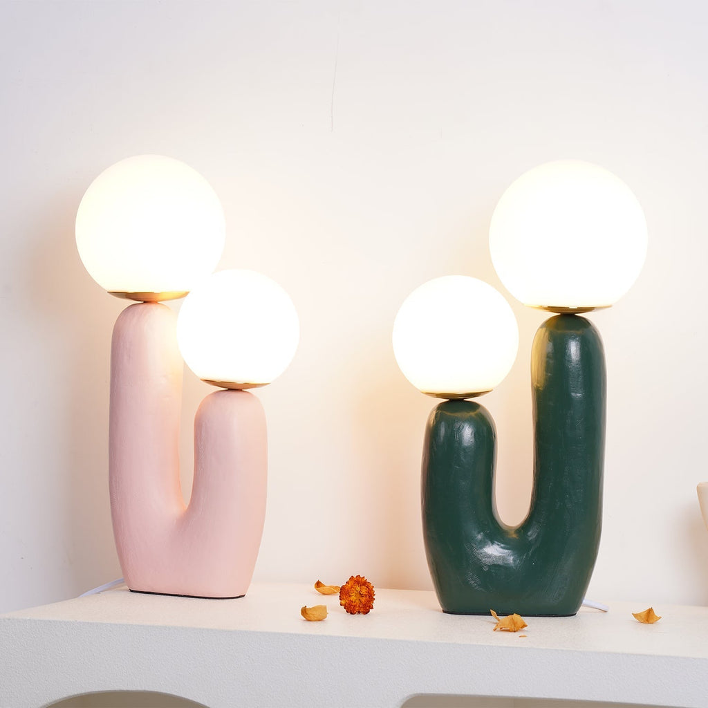 Junips | Contemporary Style Table Lamp with Natural Accent
