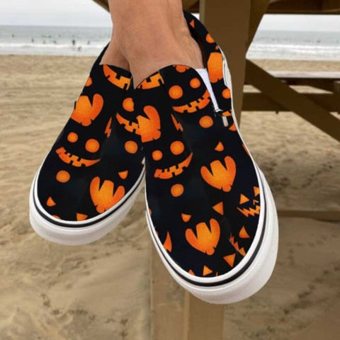 Junips | Casual slip-ons made of canvas with skull