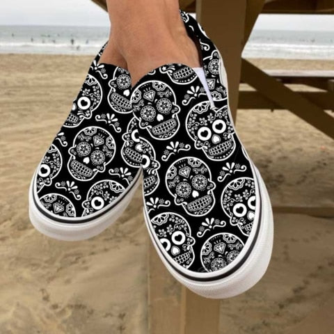 Junips | Casual slip-ons made of canvas with skull