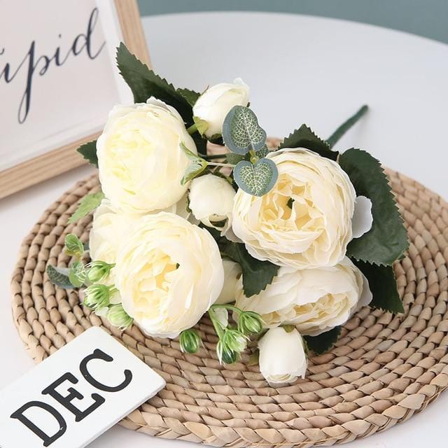 Junips | peonies