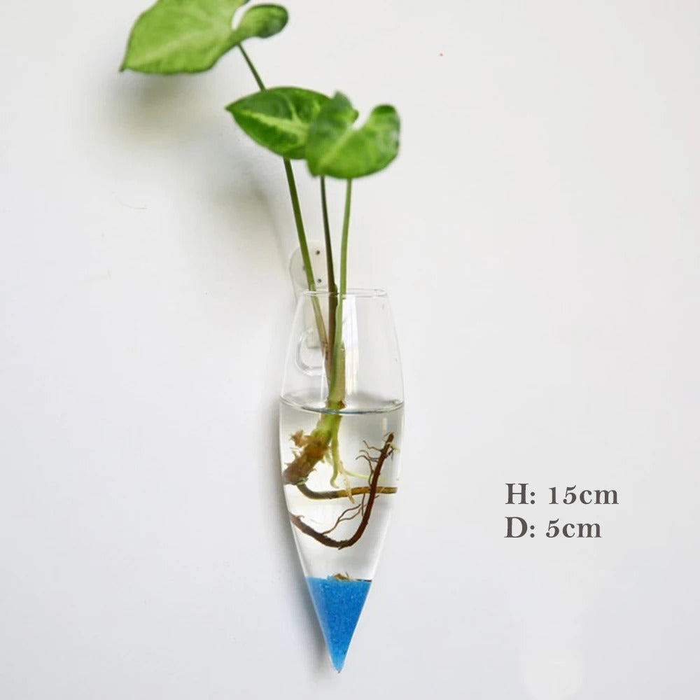 Junips | Wall vase made of glass