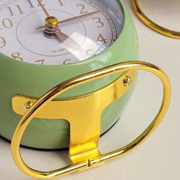 Junips | Vintage round Analog Watch