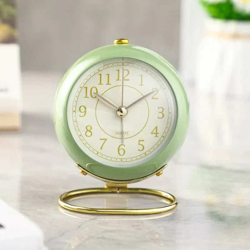 Junips | Vintage Style Creative Alarm Clock
