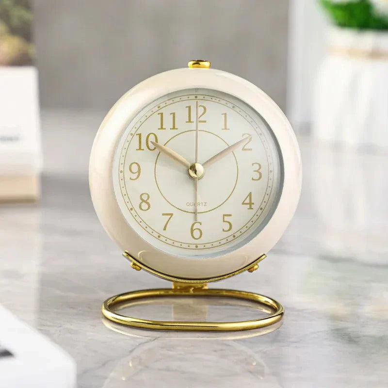 Junips | Vintage Style Creative Alarm Clock